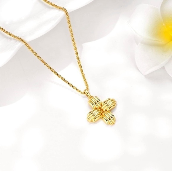 GOLD 18k Gold Plated Ridge Cross Pendant Necklace - Picture 1 of 3
